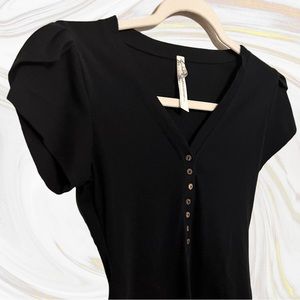 Free people black detailed cap sleeves bodysuit - small